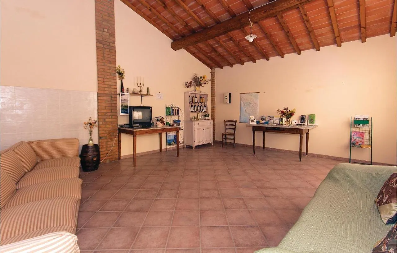 Gorgeous Apartment In Montaione Fi Querce